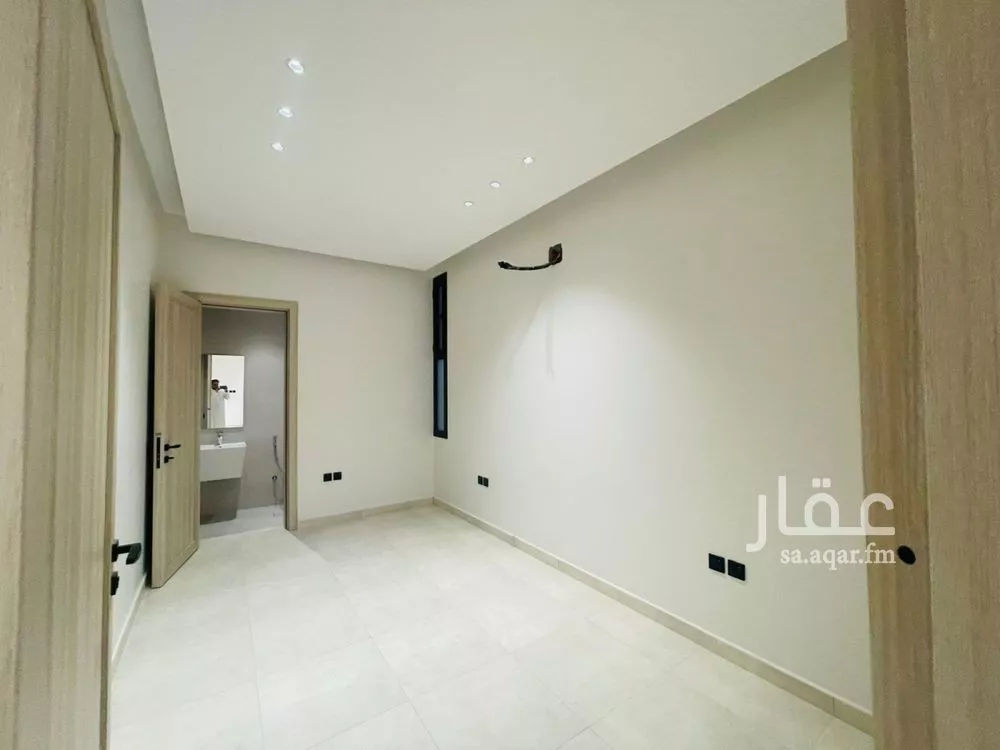 3 bedroom floor in Al Malaz 2