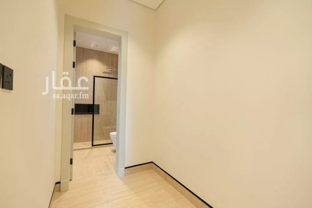 4 bedroom floor in Al Qairawan 12