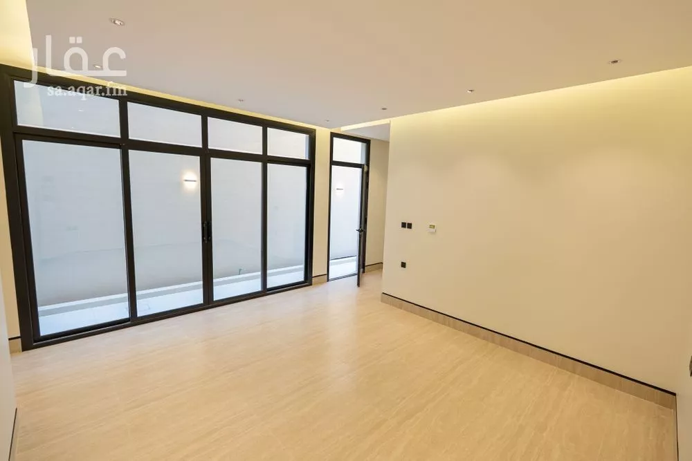 4 bedroom floor in Al Qairawan 7