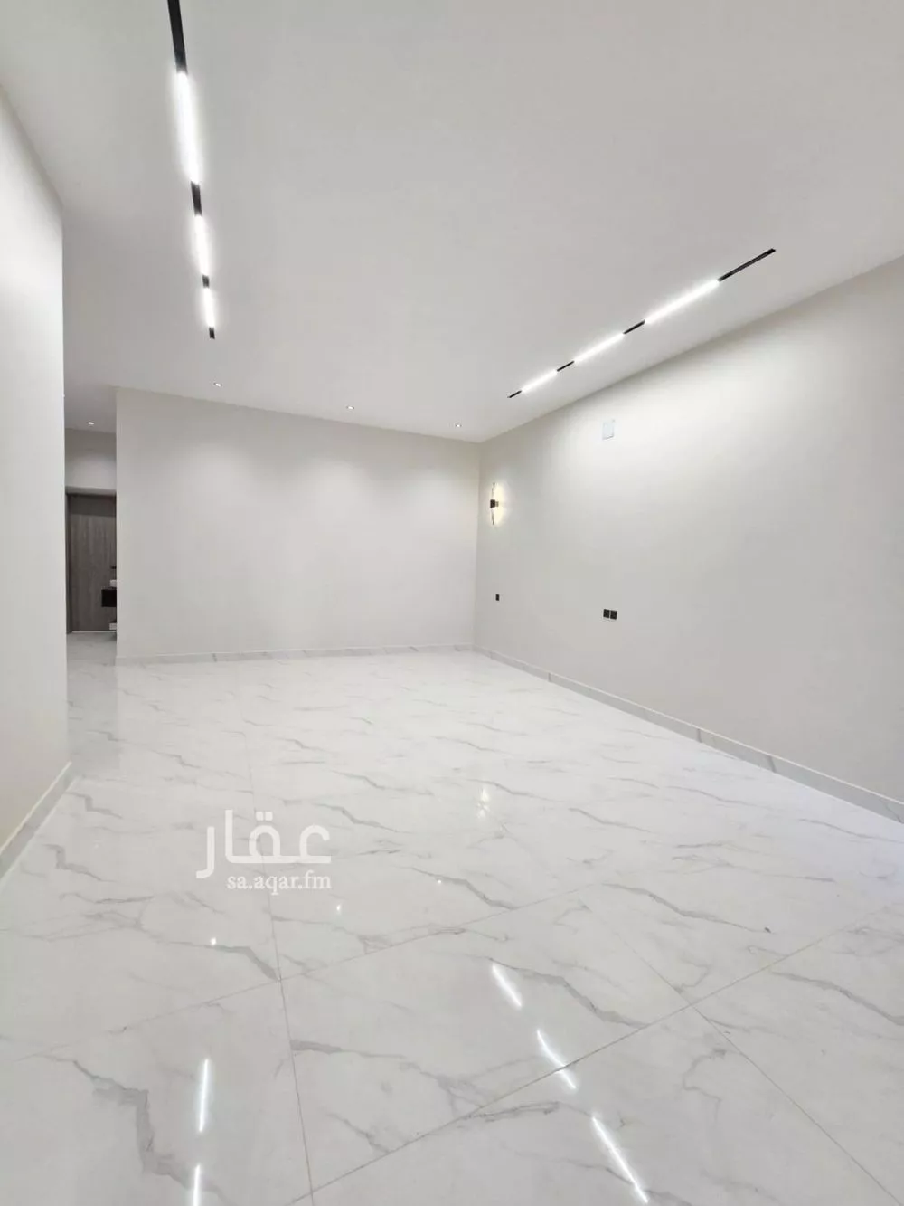 3 bedroom floor in As Suwaidi Al Gharabi 8