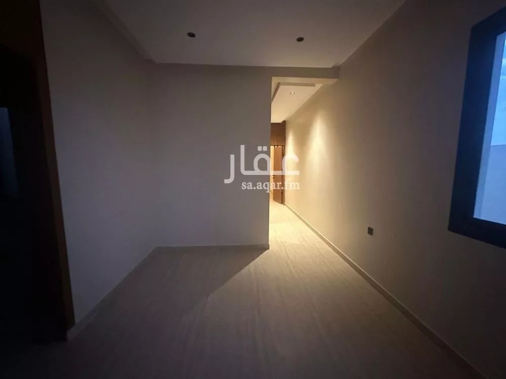5 bedroom floor in Dirab 12