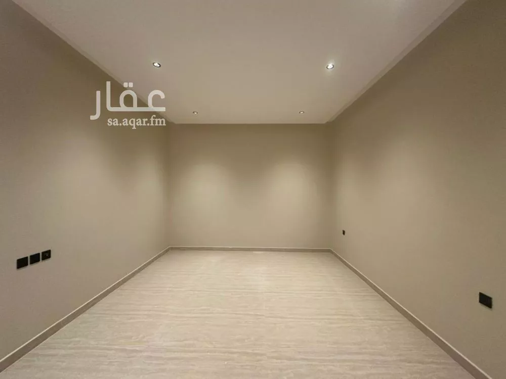 5 bedroom floor in Dirab 15
