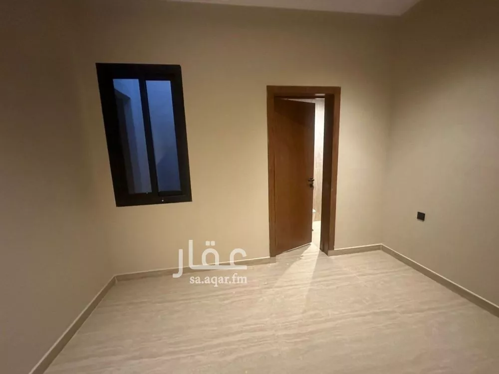 5 bedroom floor in Dirab 19
