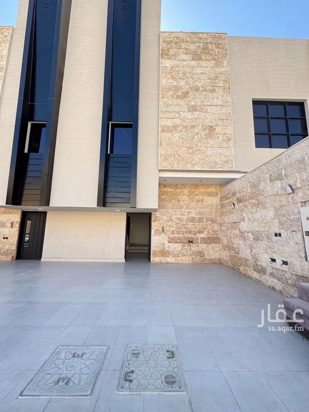 5 bedroom floor in Al Khaleej 2