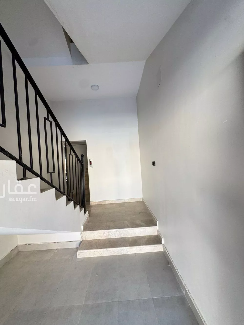 5 bedroom floor in Al Khaleej 4