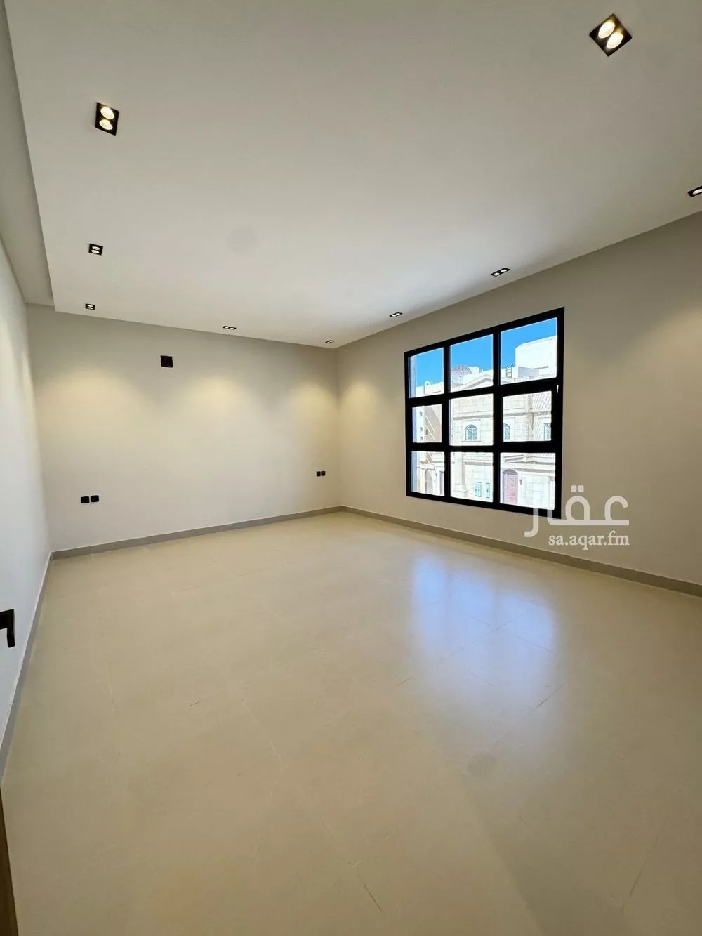 5 bedroom floor in Al Khaleej 7