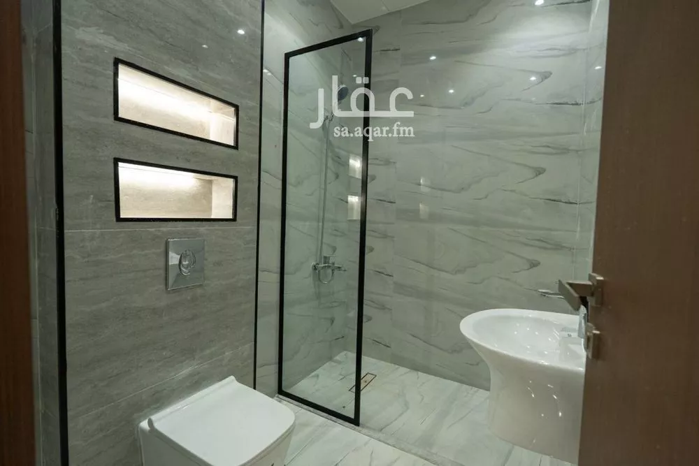 4 bedroom floor in Al Rimal 14