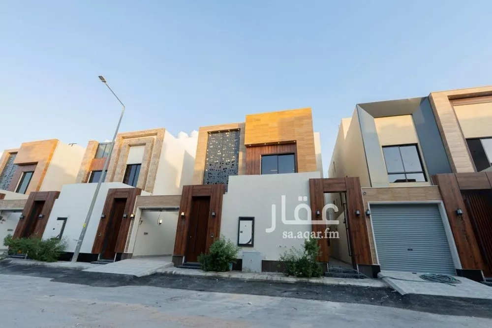 4 bedroom floor in Al Rimal 19