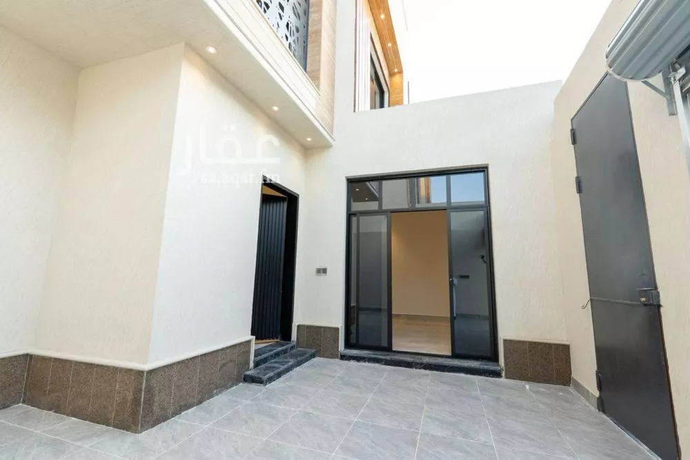 4 bedroom floor in Al Rimal 20