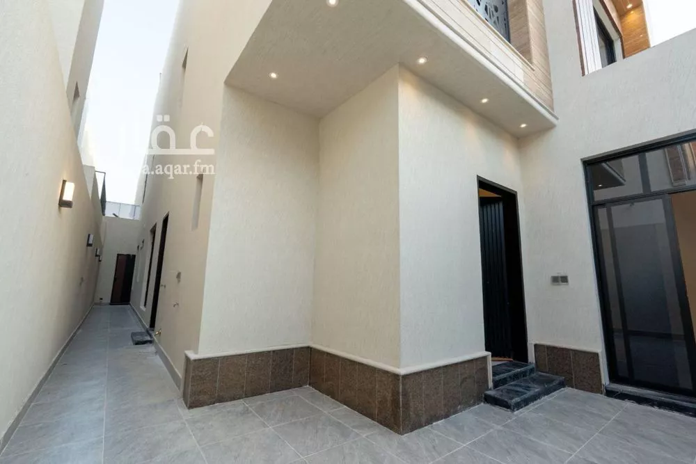 4 bedroom floor in Al Rimal 4