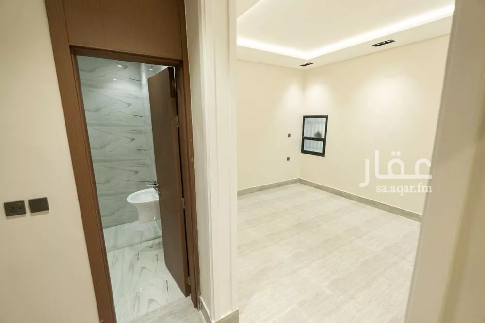 4 bedroom floor in Al Rimal 5