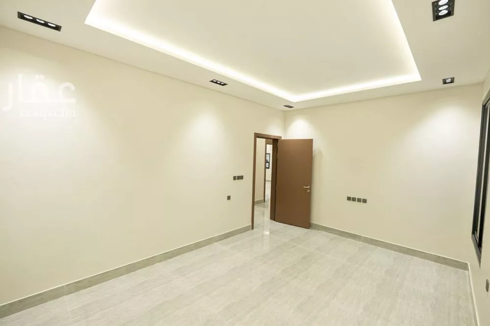 4 bedroom floor in Al Rimal 9