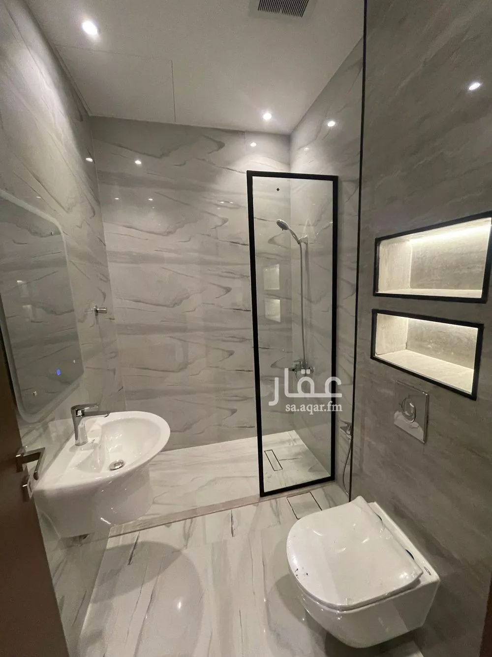 4 bedroom floor in Al Rimal 12