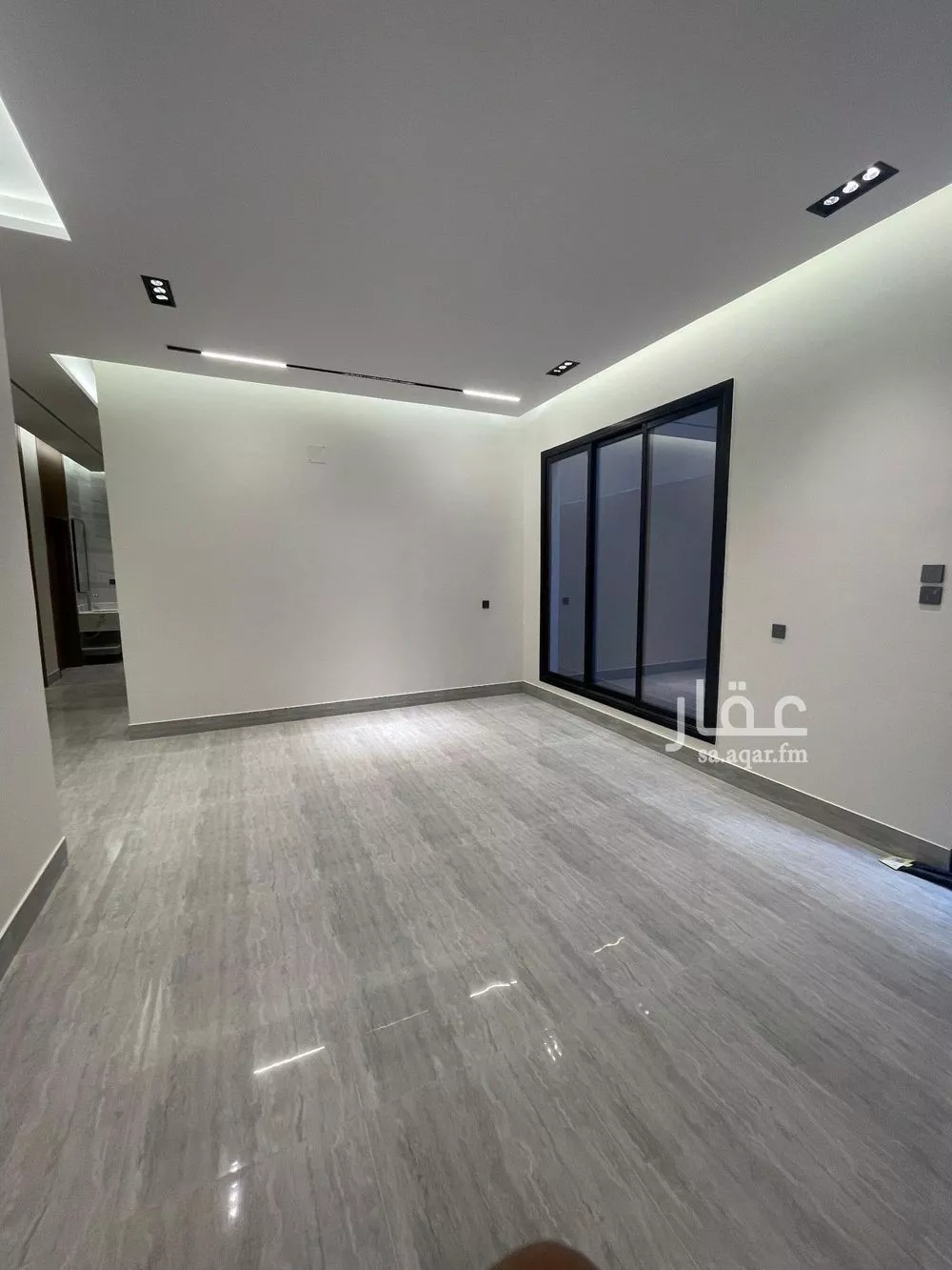 4 bedroom floor in Al Rimal 17