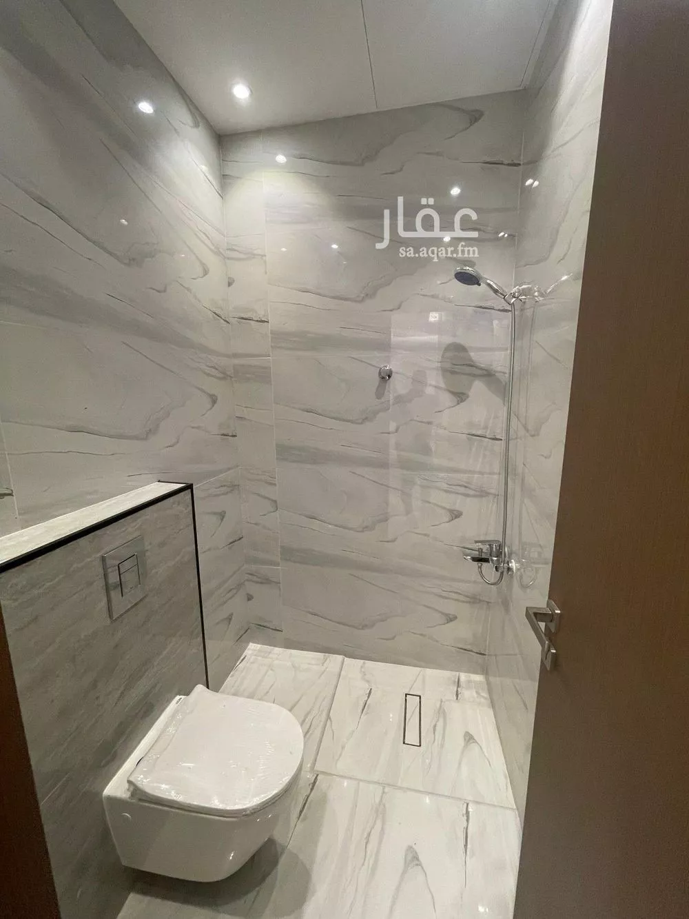 4 bedroom floor in Al Rimal 10