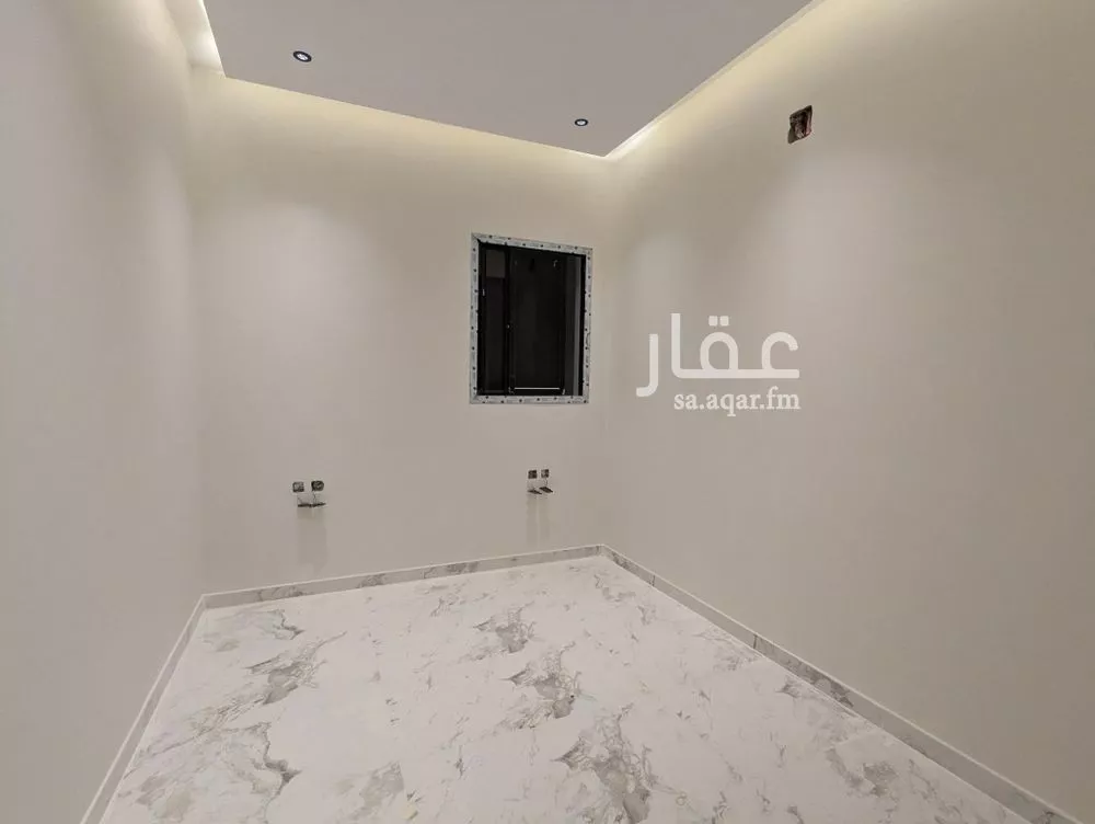 4 bedroom floor in Badr 5