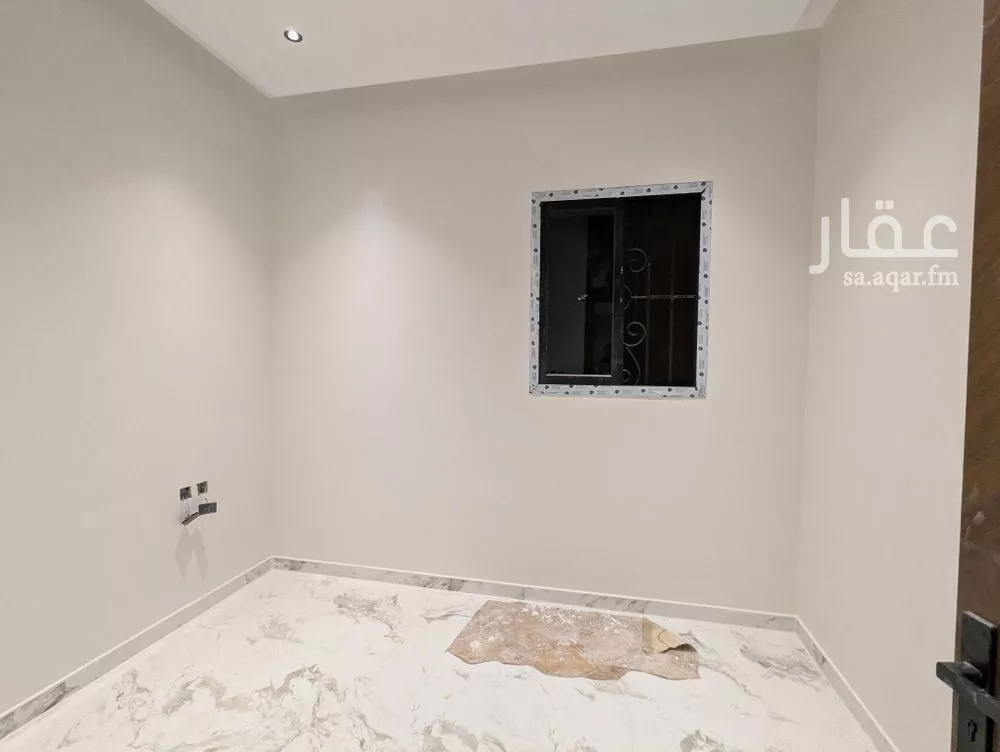 4 bedroom floor in Badr 10