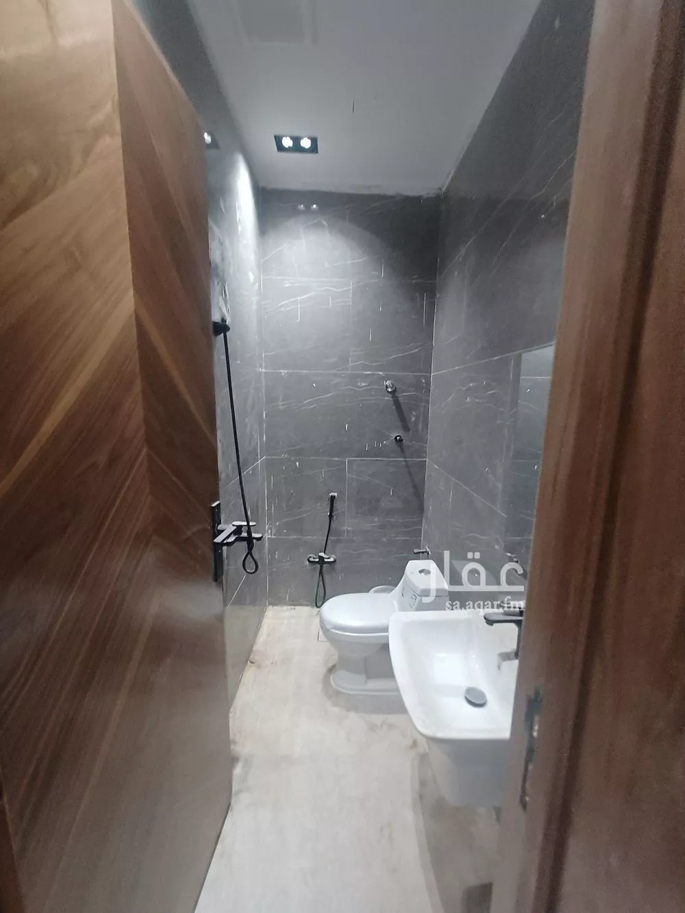 3 bedroom floor in Al Uraija Al Gharbiyah 7
