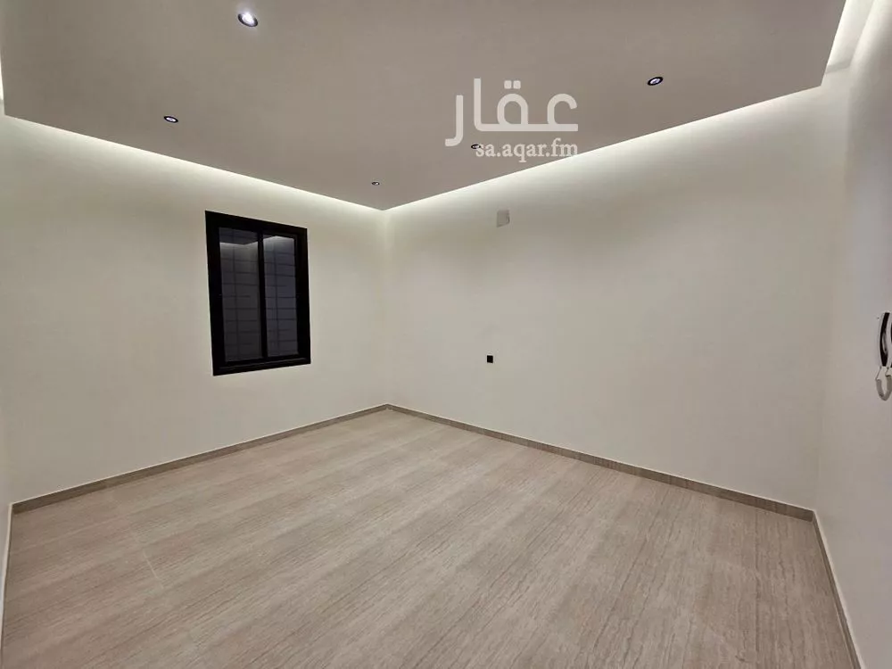 4 bedroom floor in Ash Sharq 7