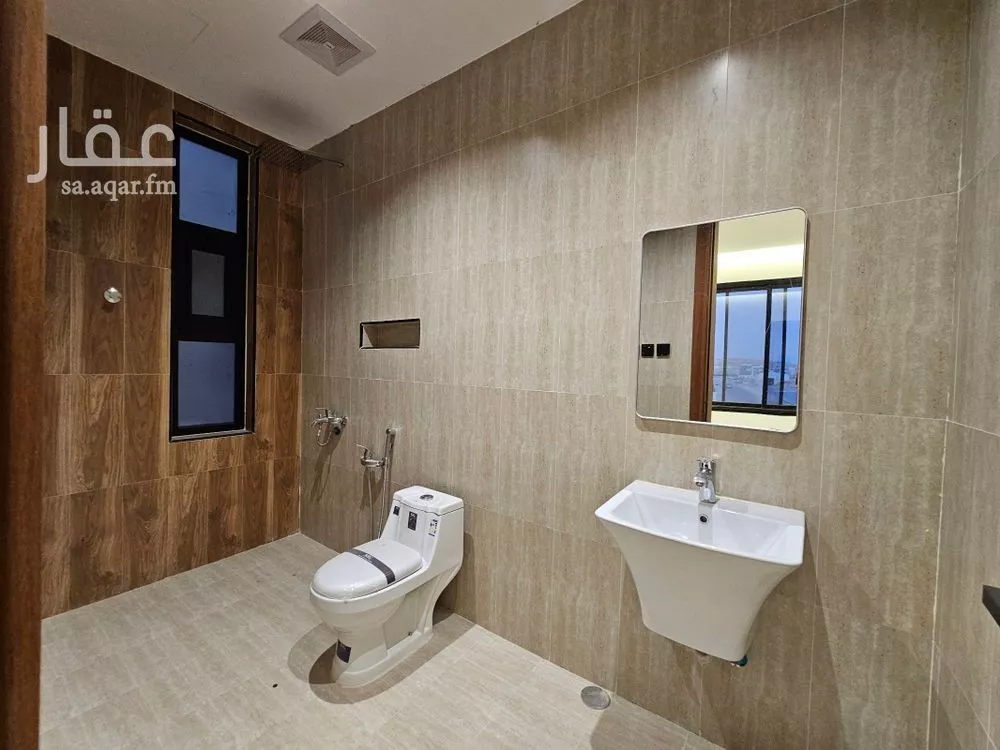 4 bedroom floor in Ash Sharq 8