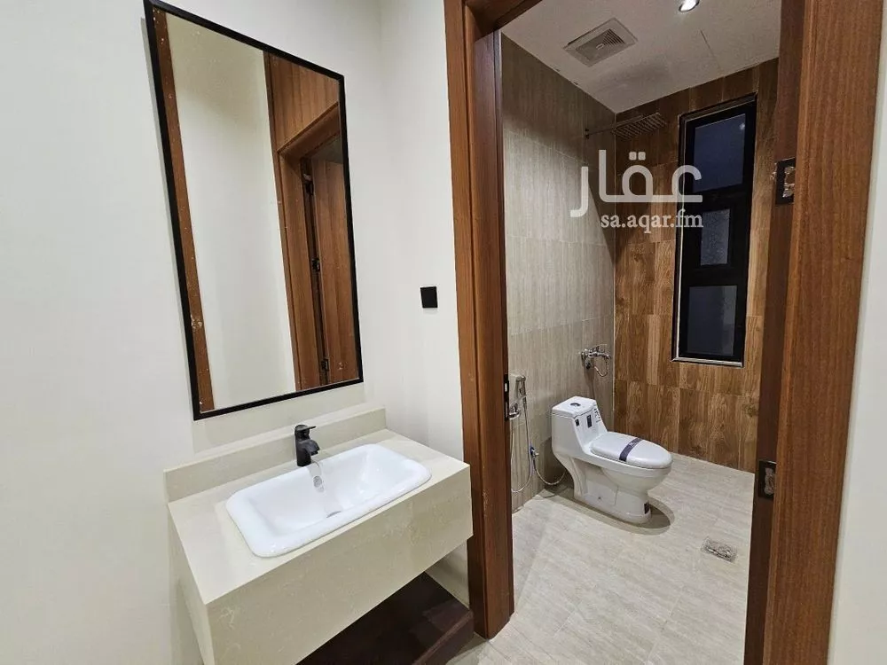 4 bedroom floor in Ash Sharq 9
