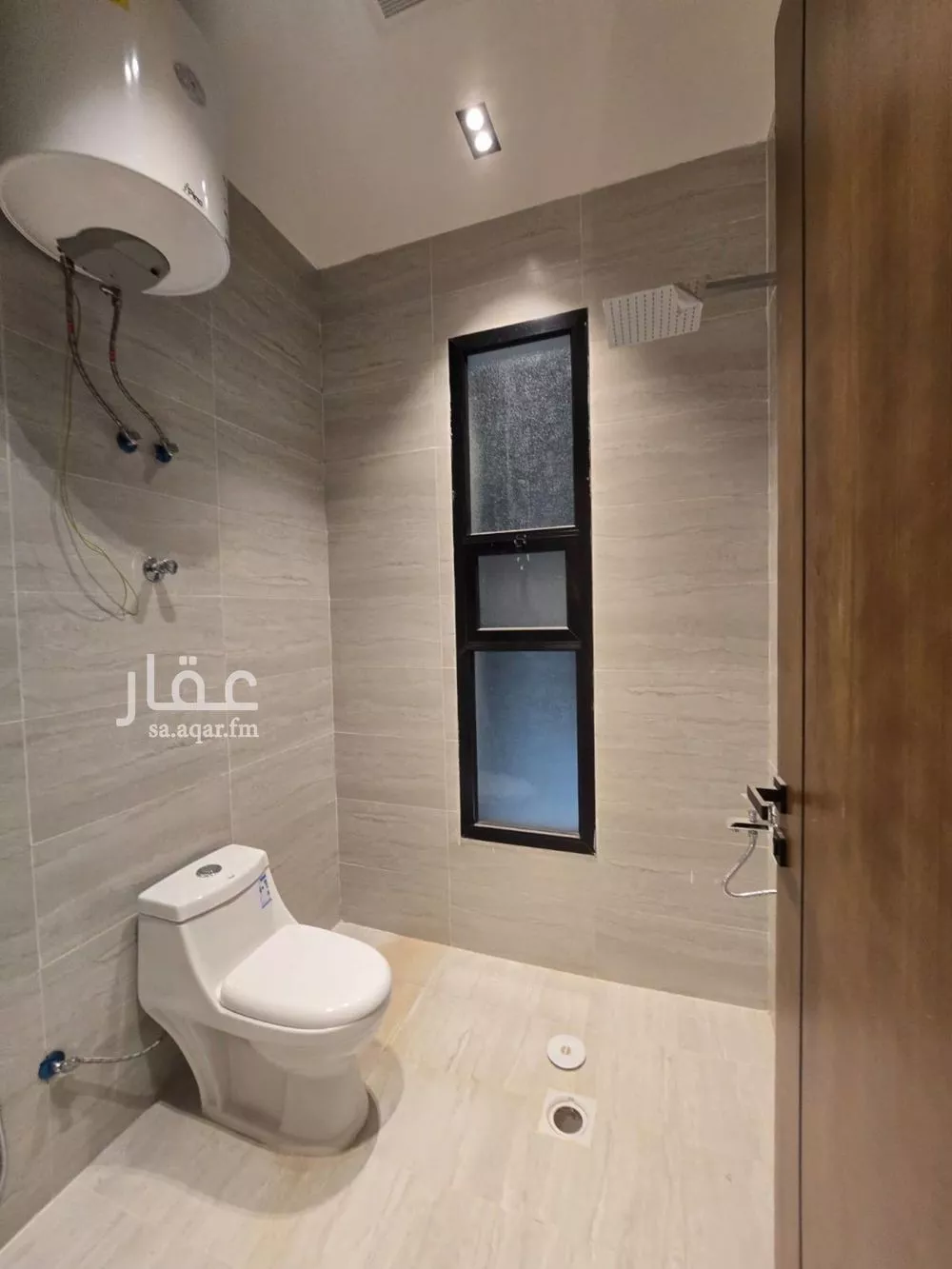 4 bedroom floor in Dirab 17
