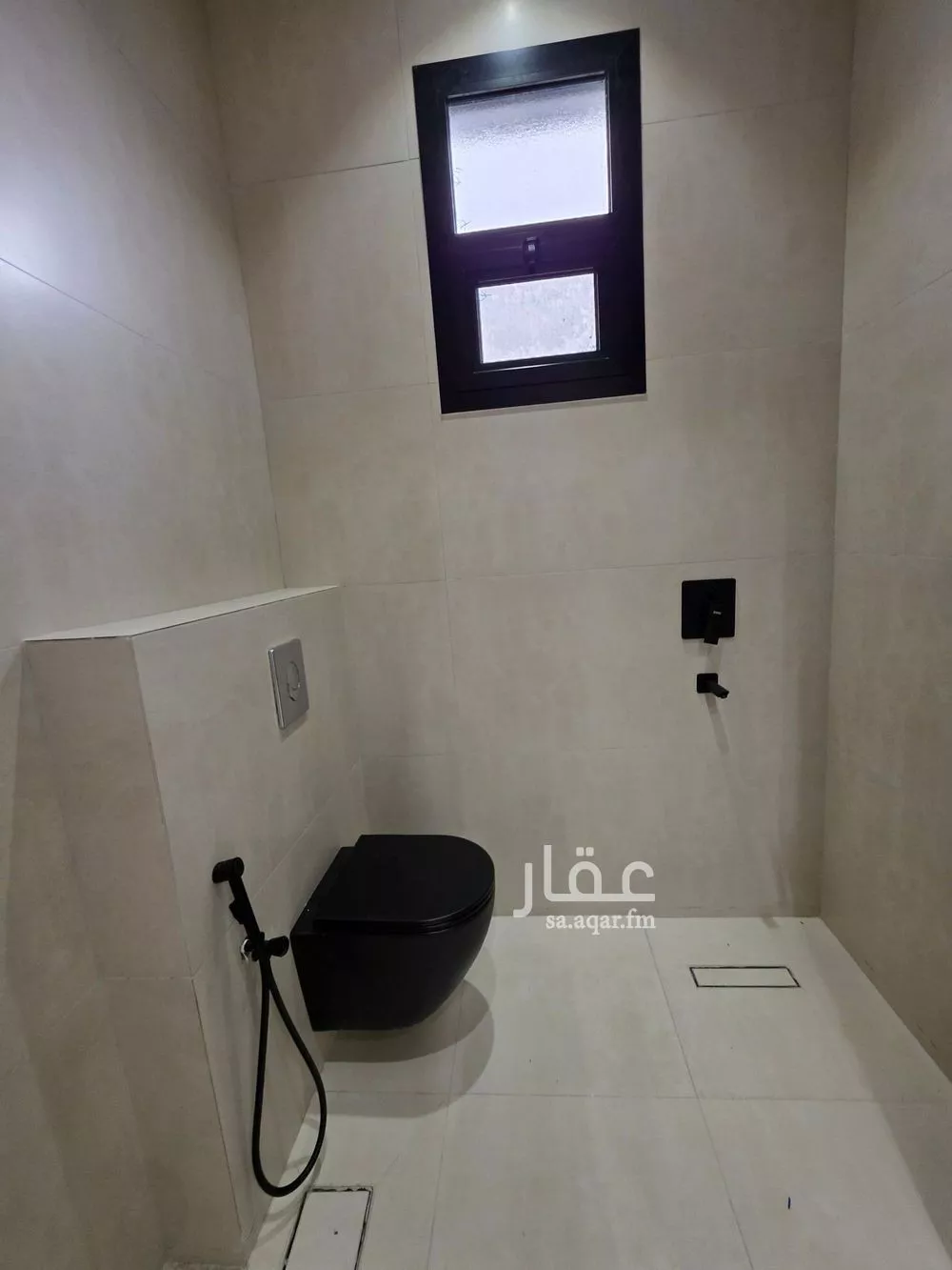 5 bedroom floor in Al Khaleej 10