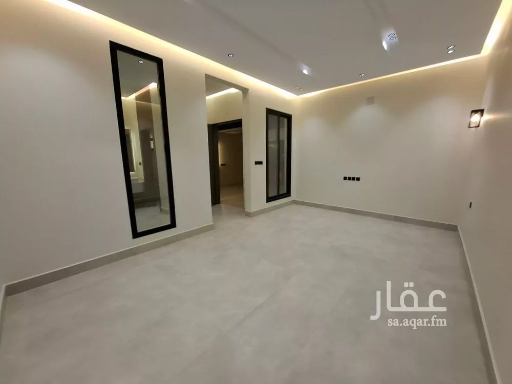 4 bedroom floor in Al Janadriyah 3