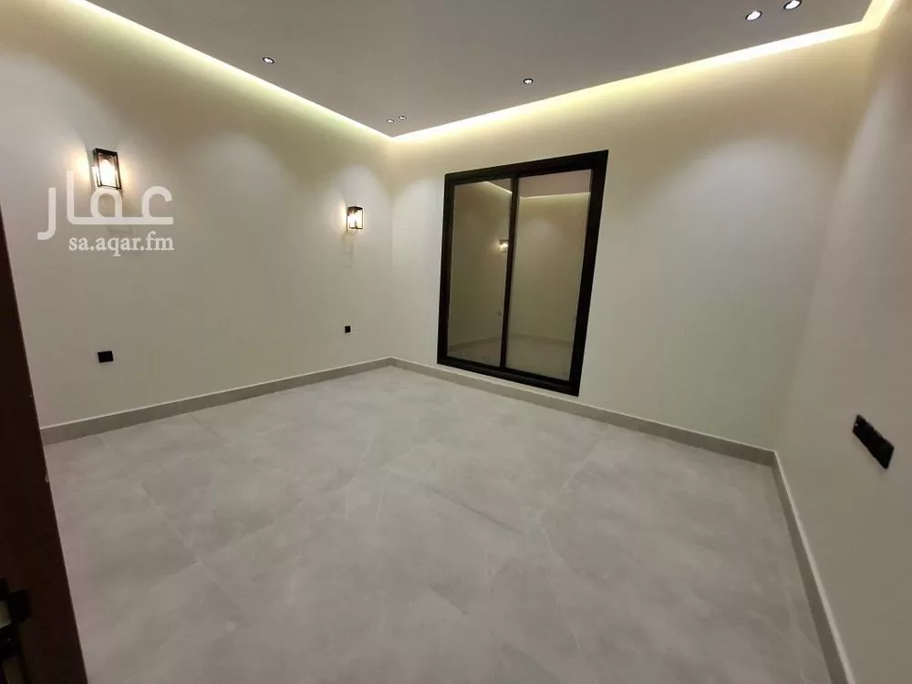 4 bedroom floor in Al Janadriyah 4