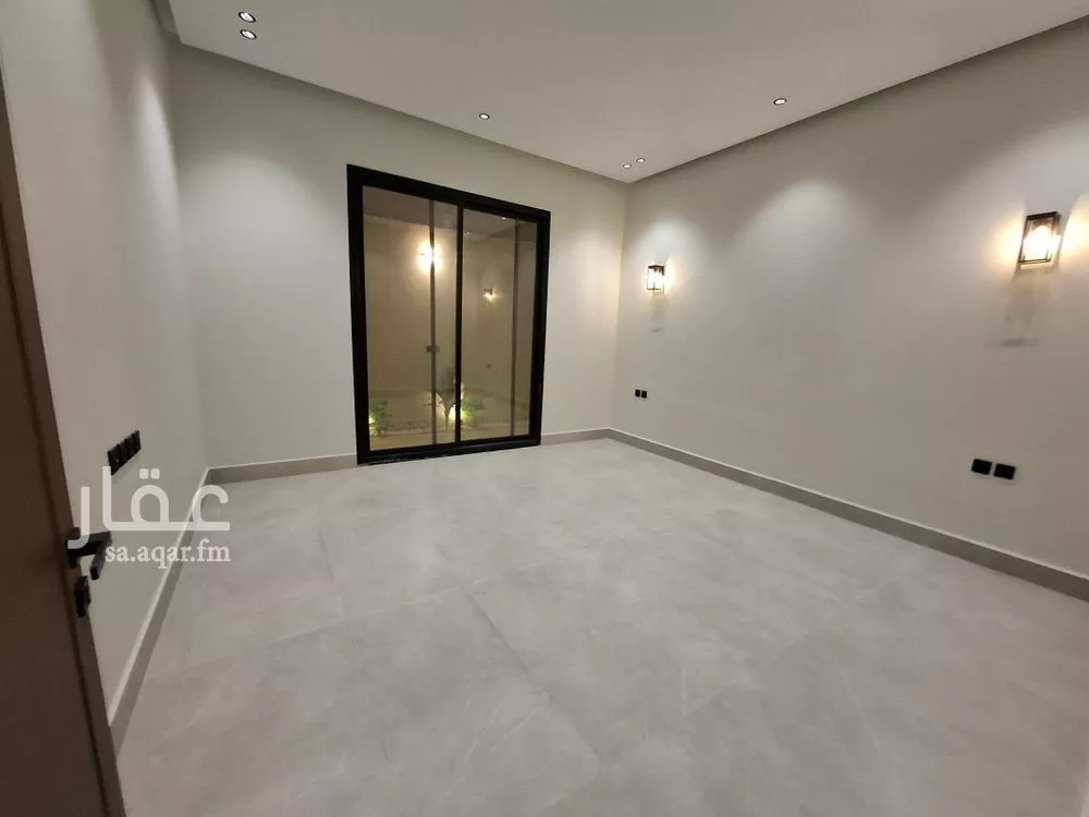4 bedroom floor in Al Janadriyah 7