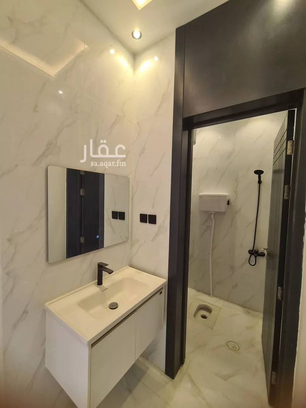 3 bedroom floor in Badr 5