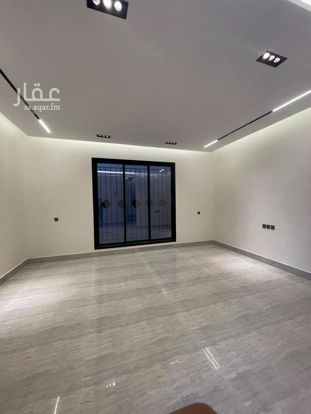 4 bedroom floor in Al Rimal 9