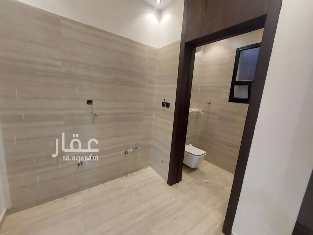 5 bedroom floor in Tuwaiq 2