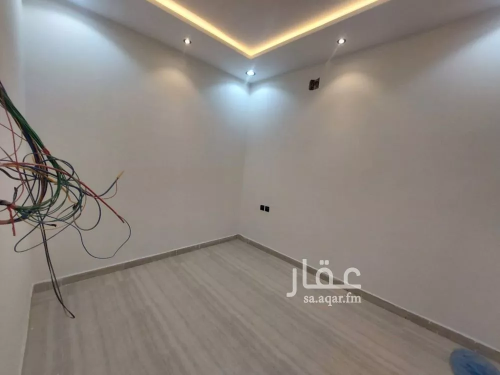 5 bedroom floor in Tuwaiq 7