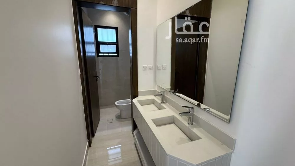 5 bedroom floor in Badr 3