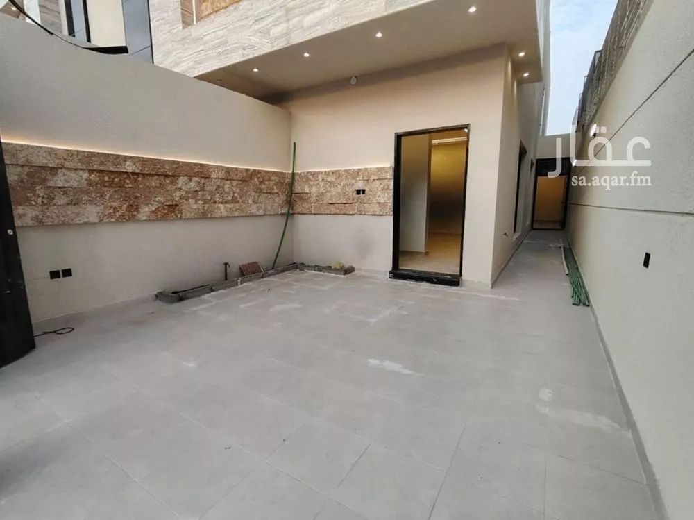 3 bedroom floor in Tuwaiq 7