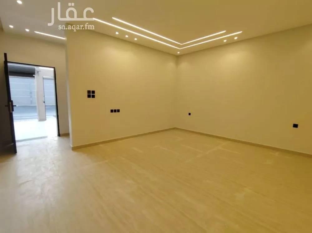 3 bedroom floor in Tuwaiq 10