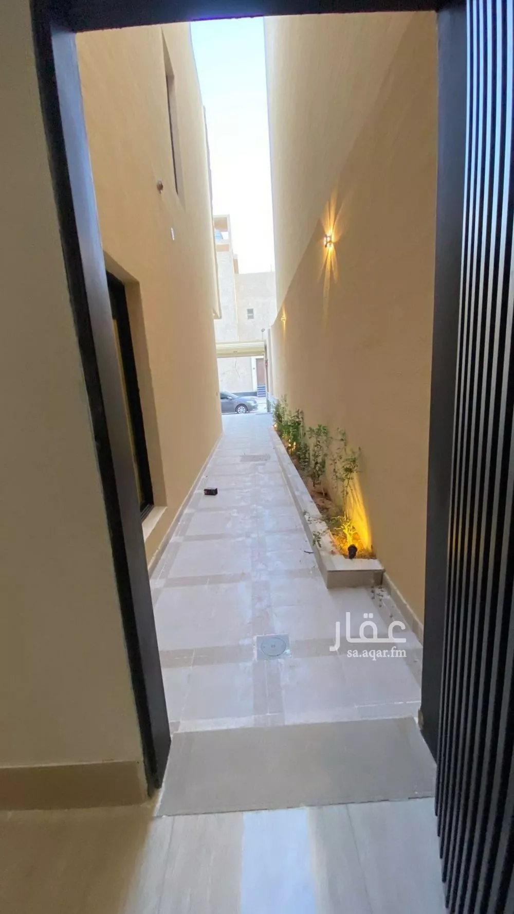3 bedroom floor in Tuwaiq 12