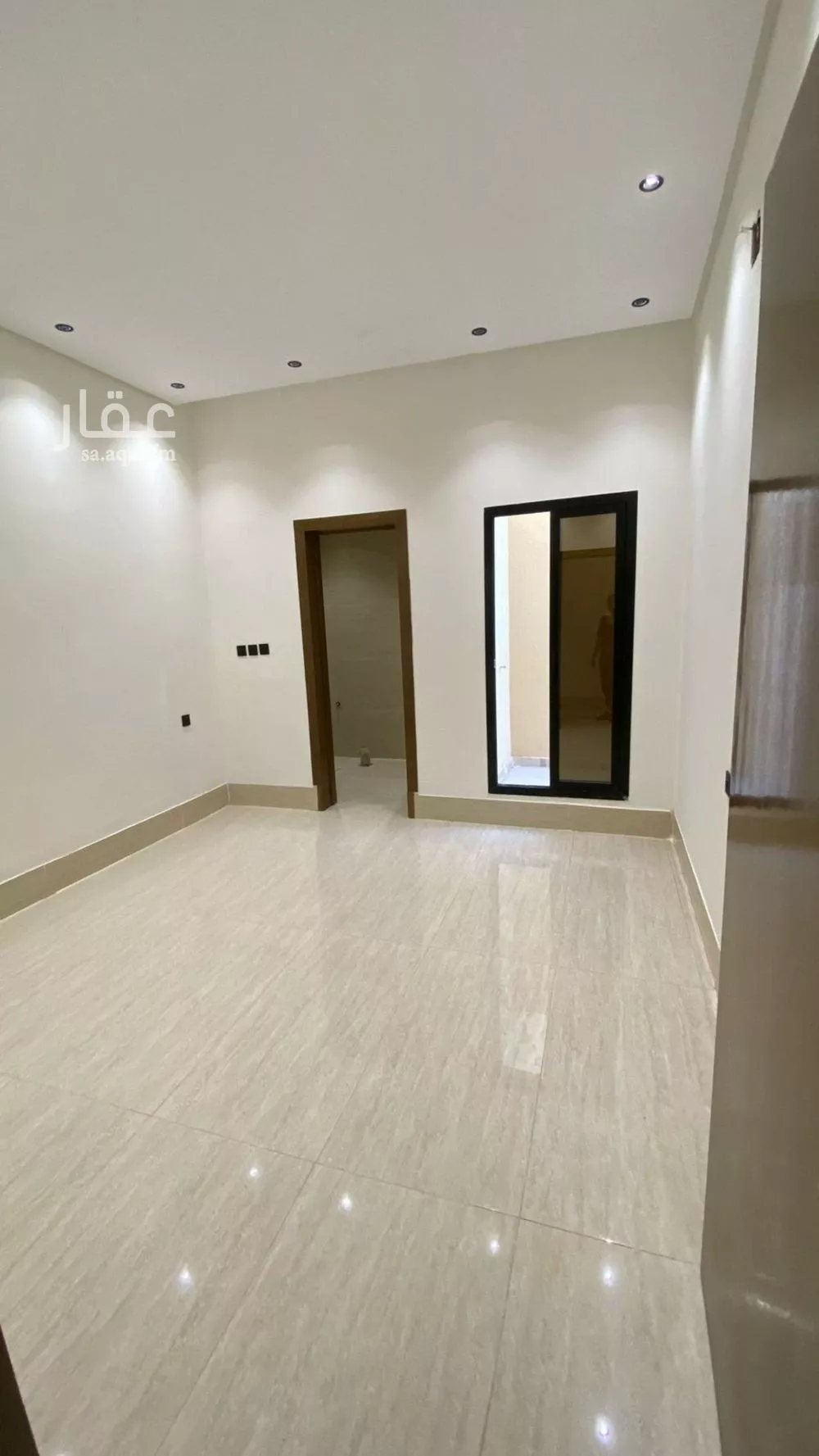 3 bedroom floor in Tuwaiq 5