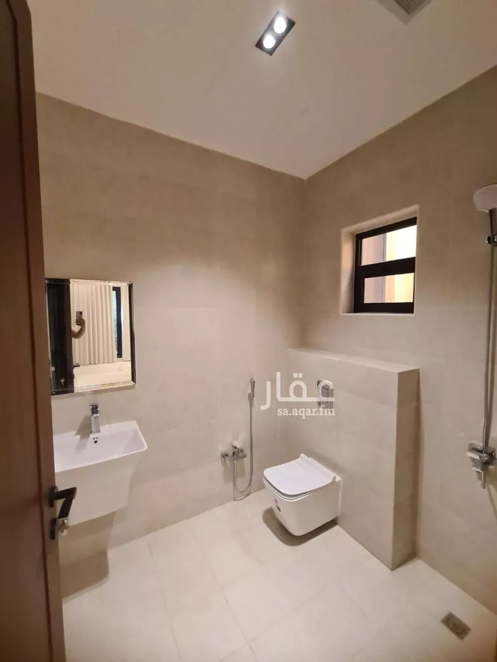 دور 4 غرف في عكاظ 15
