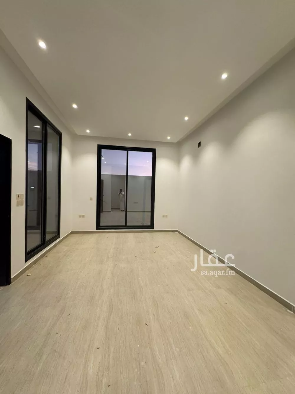 4 bedroom floor in Al Aridh 3