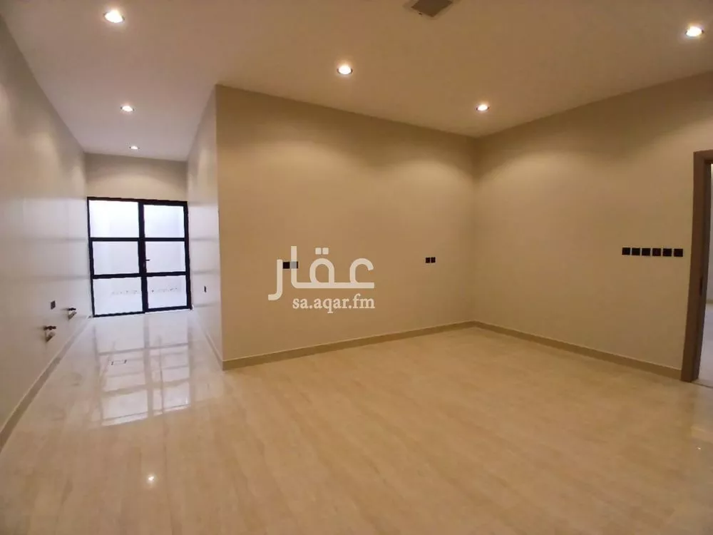5 bedroom floor in Al Janadriyah 11