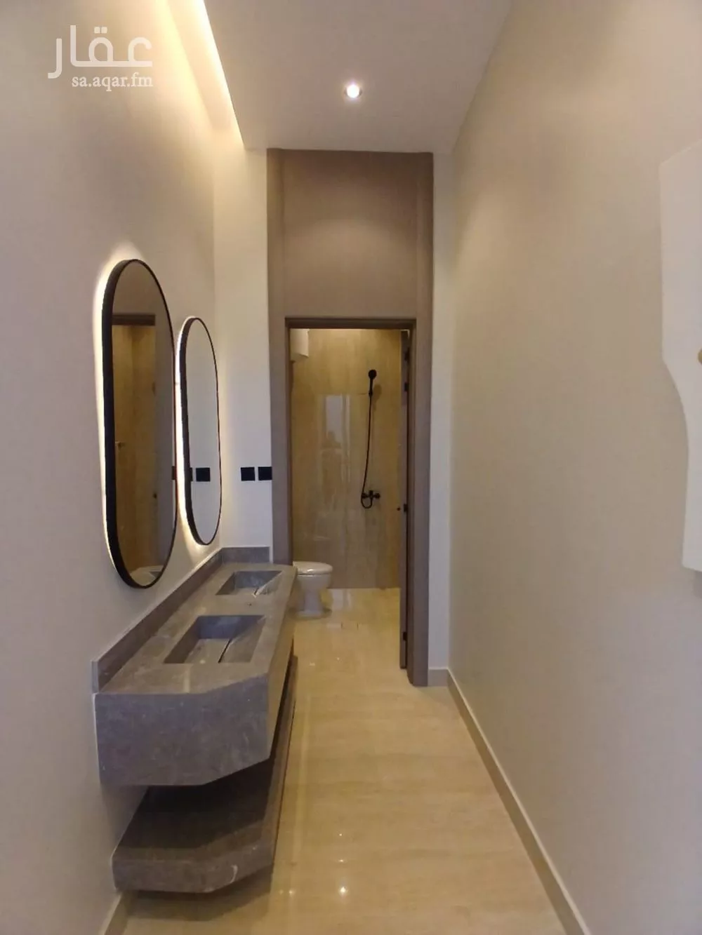 5 bedroom floor in Al Janadriyah 6