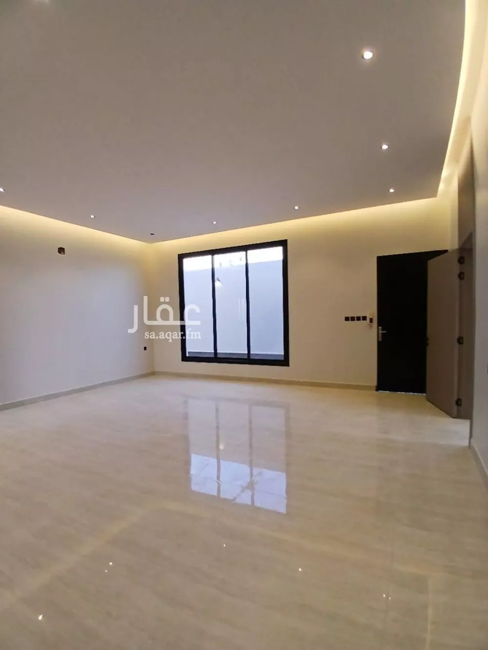 5 bedroom floor in Al Janadriyah 10
