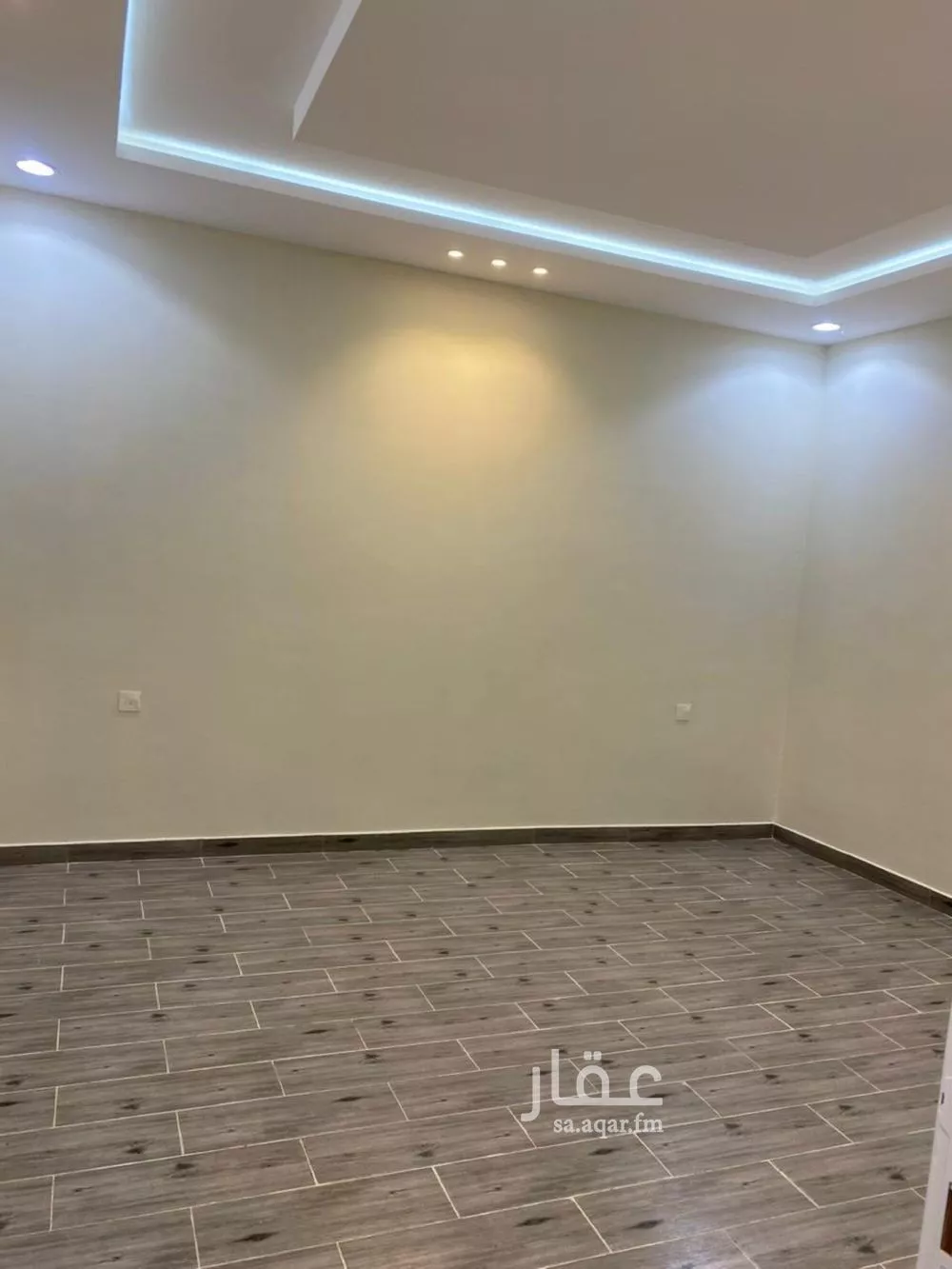 10 bedroom floor in Okaz 4