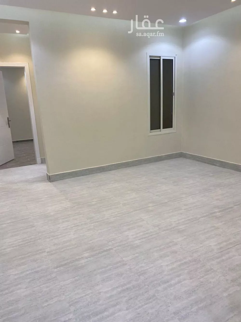 10 bedroom floor in Okaz 6