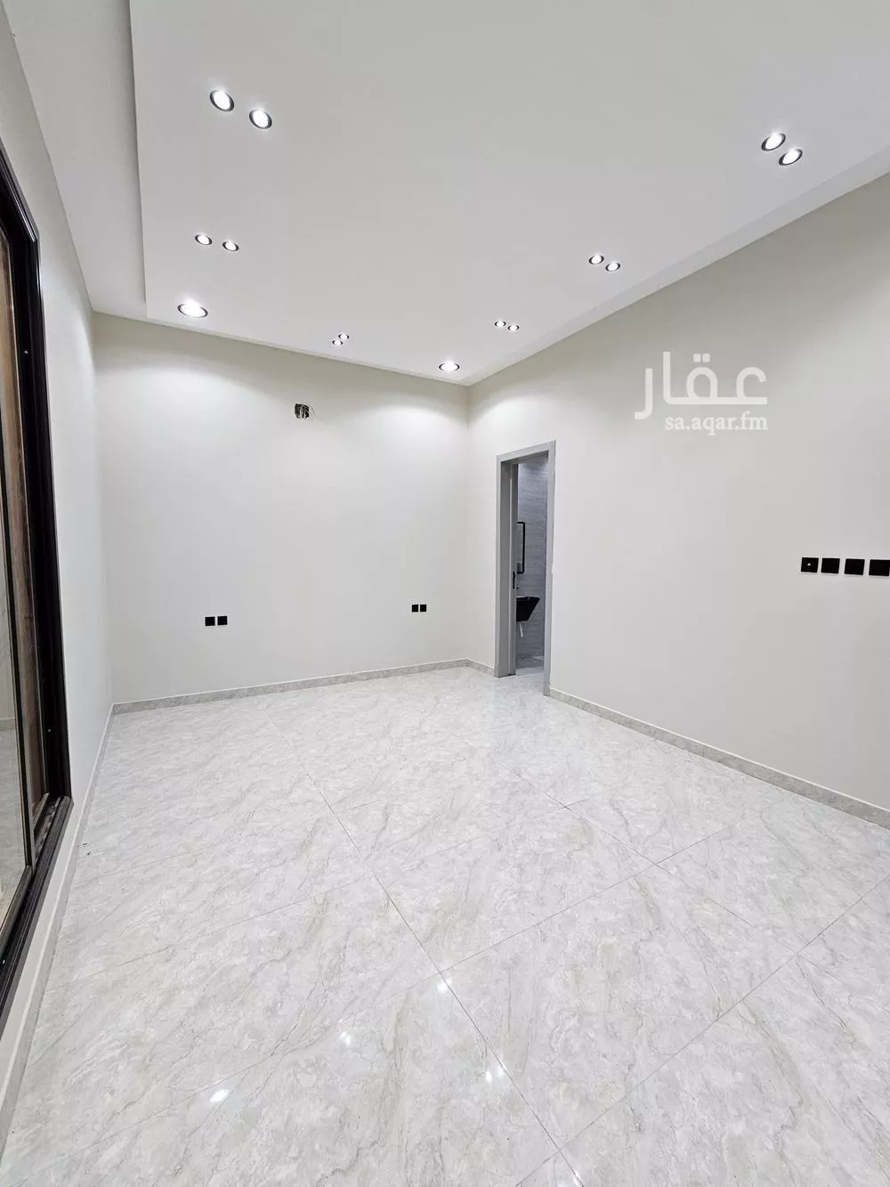 3 bedroom floor in Dhahrat Namar 6