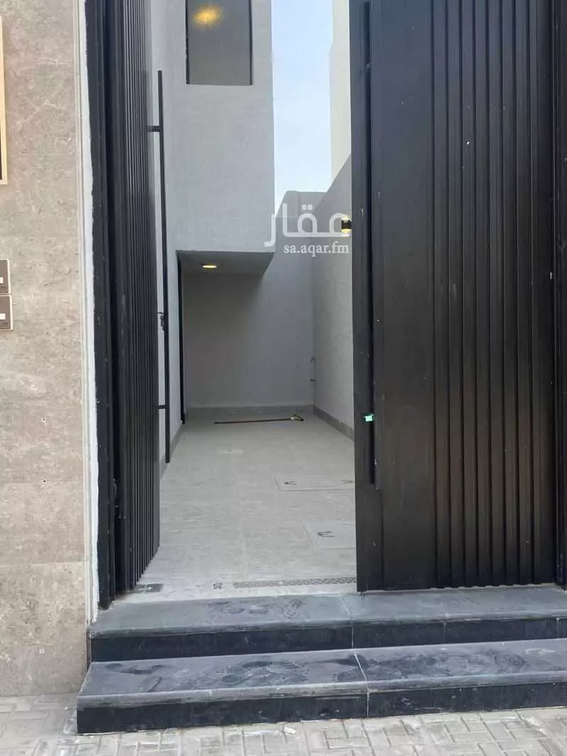 5 bedroom floor in Al Maizilah 14