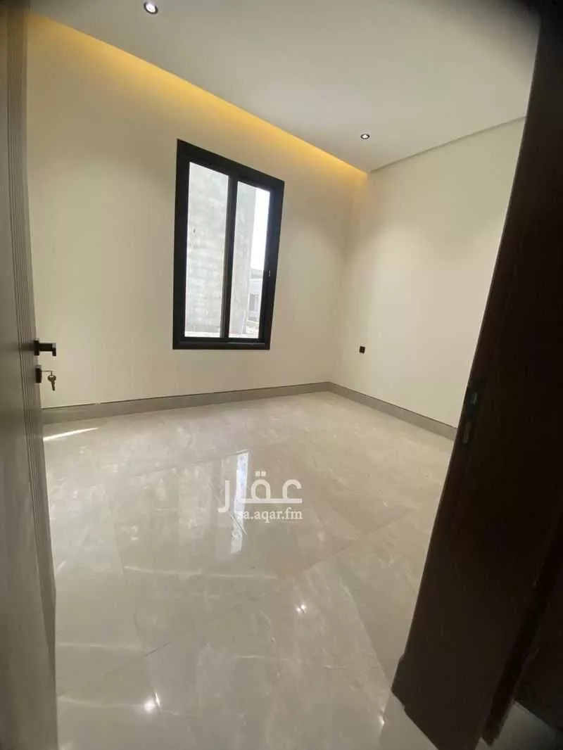 5 bedroom floor in Al Maizilah 3