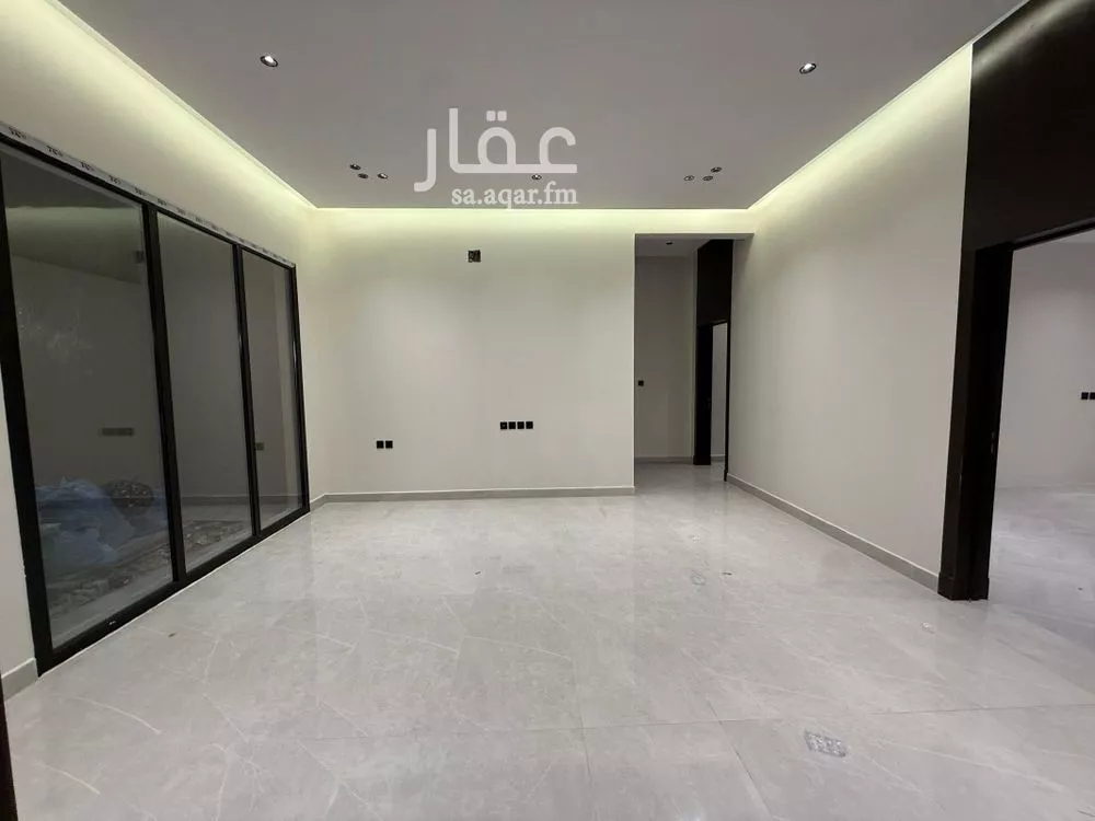 3 bedroom floor in Ash Sharq 7